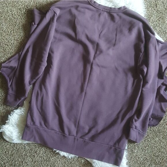 Chelsea28 purple ruffle sweatshirt Size Small - Picture 6 of 8